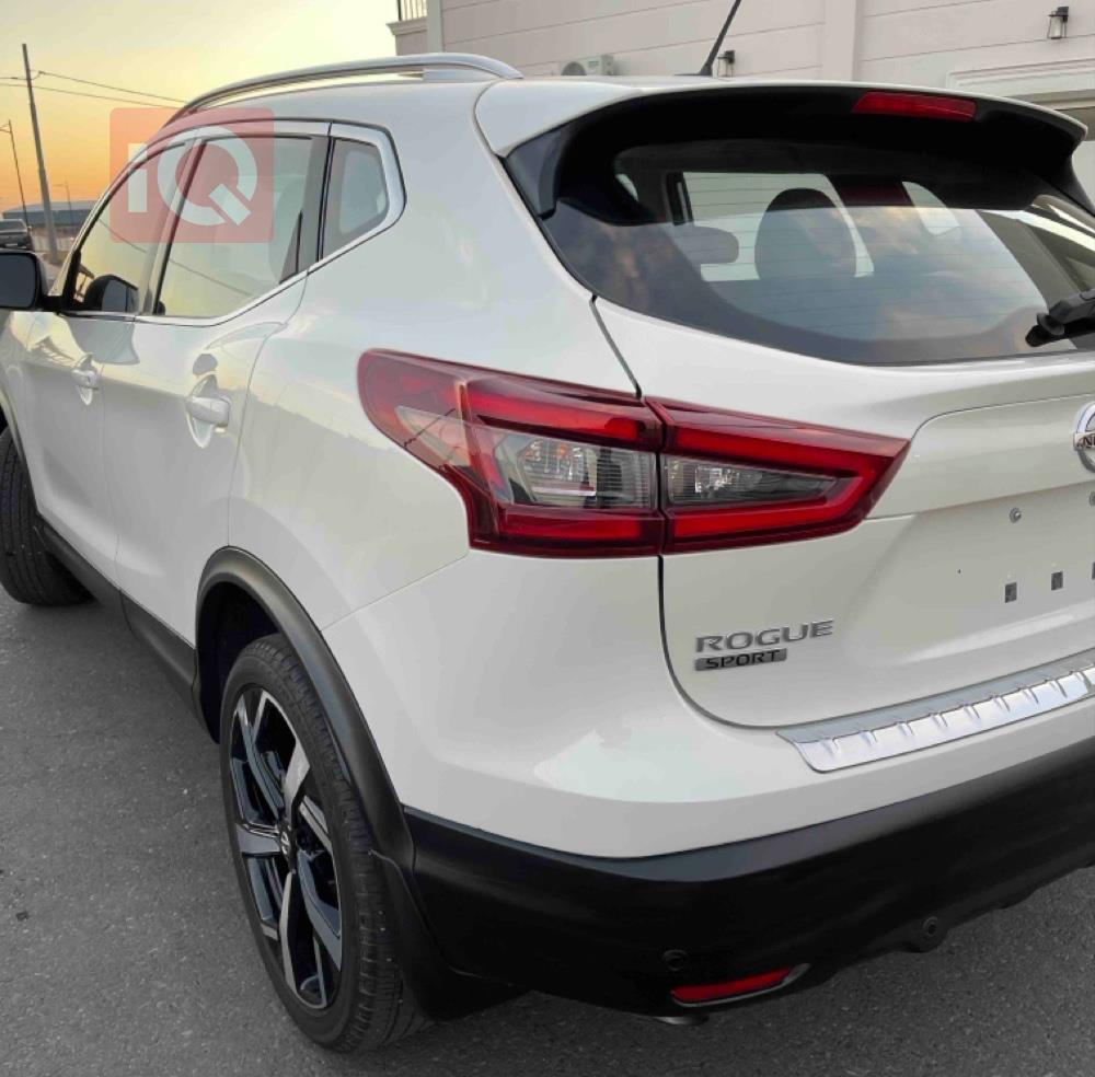 نيسان روج سبورت